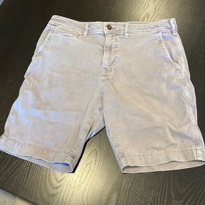 Mens American eagle cargo shorts. Size 30.